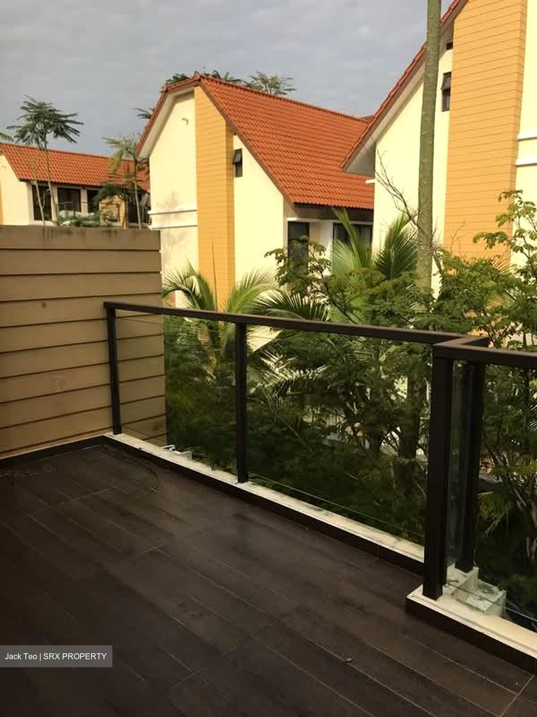 Holland Link (D10), Terrace #575493521